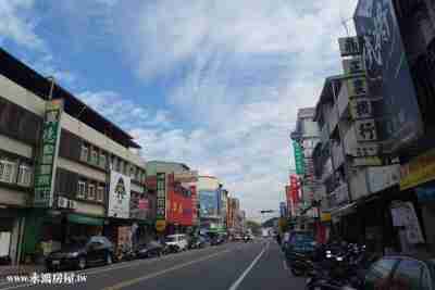 售南投縣草屯鎮合庫店舖店辦住2,980萬